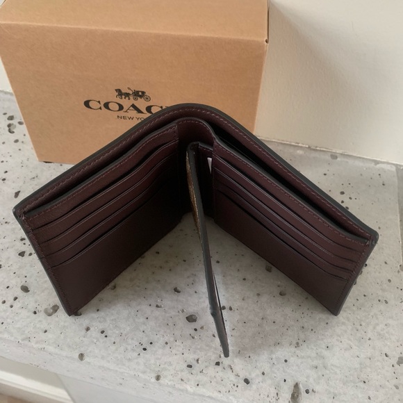 Star Wars X Coach 3-In-1 Wallet W/ Chewbacca 3in1 - Picture 4 of 8